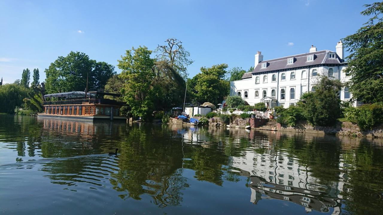 Tulana Taggs - Floating Home On Idyllic Island Hampton Hill Luaran gambar